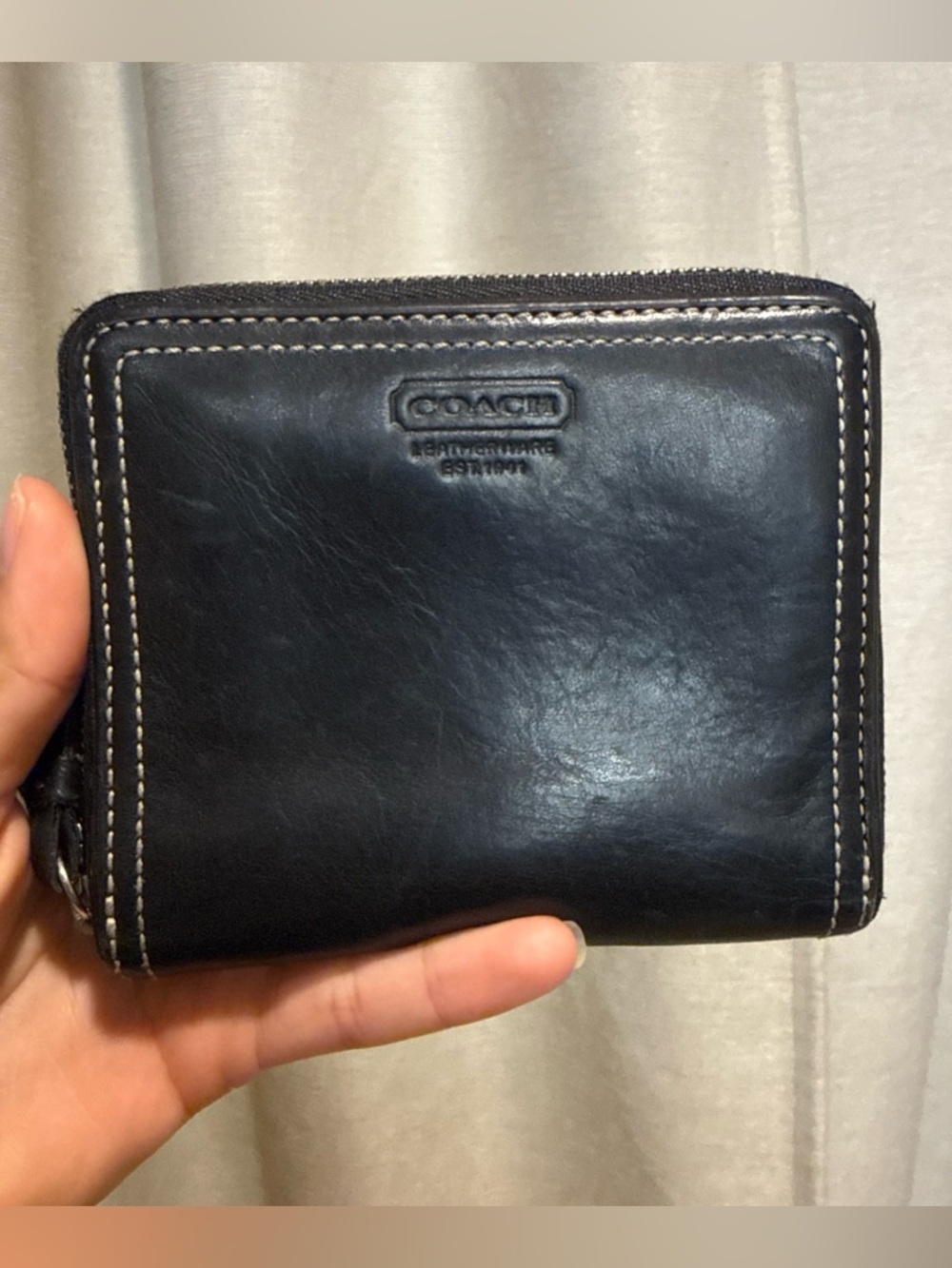 Coach Black Leather Zip-Around Wallet with Contrast Stitching - Picture 1 of 6
